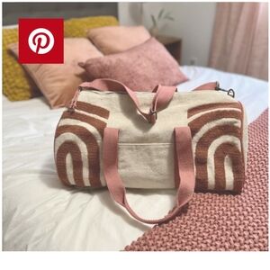 Universal Thread Duffel Pink Tuffted Bag